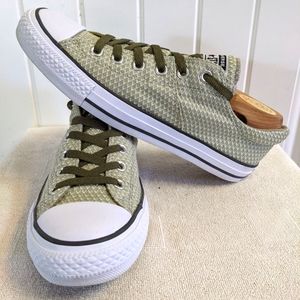 Converse Madison Ox in Olive Textured Fabric, Women's 9